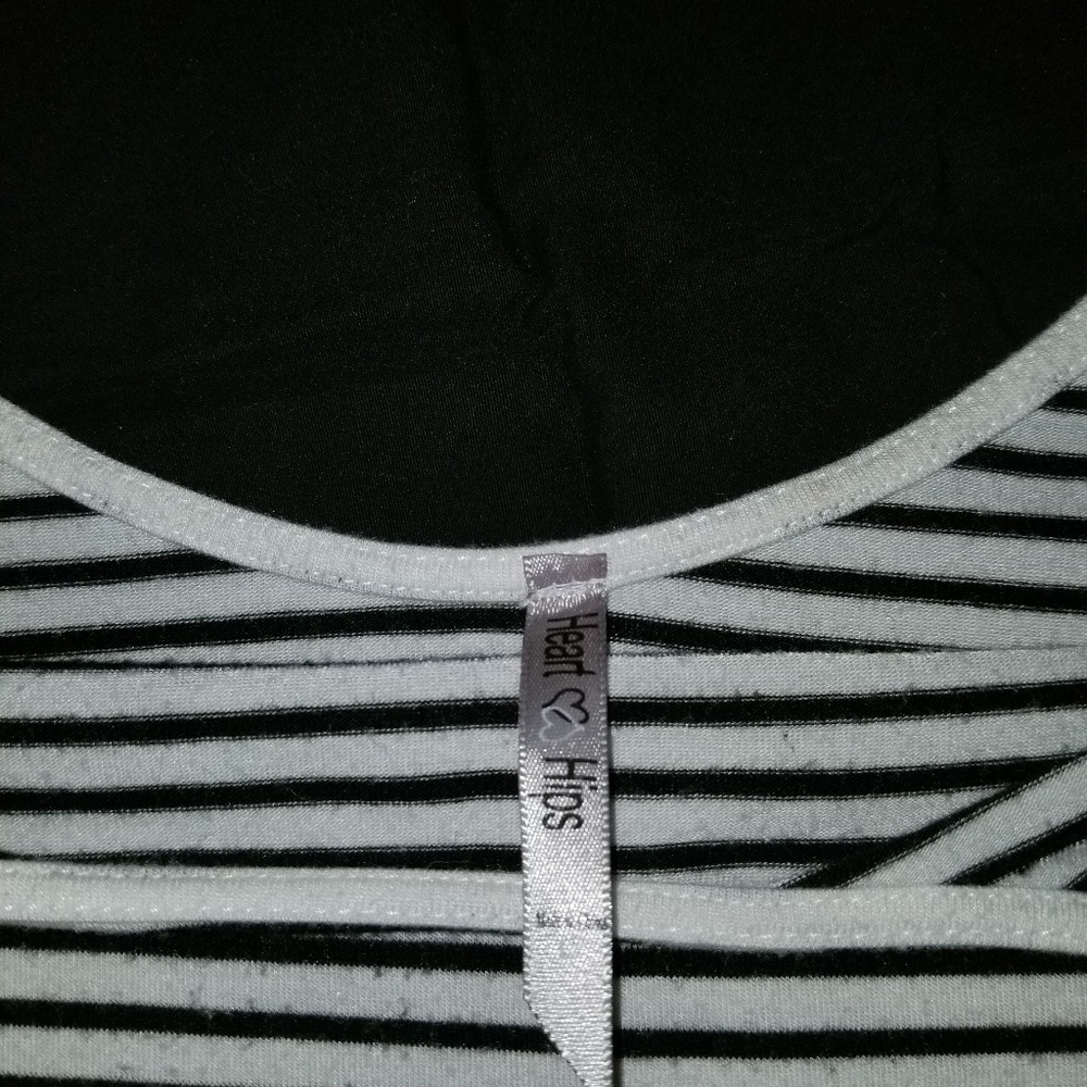 Crop Top - Picture 3 of 4